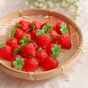 플라스틱 딸기 모형 20개(꼭지제외 3.5cm)